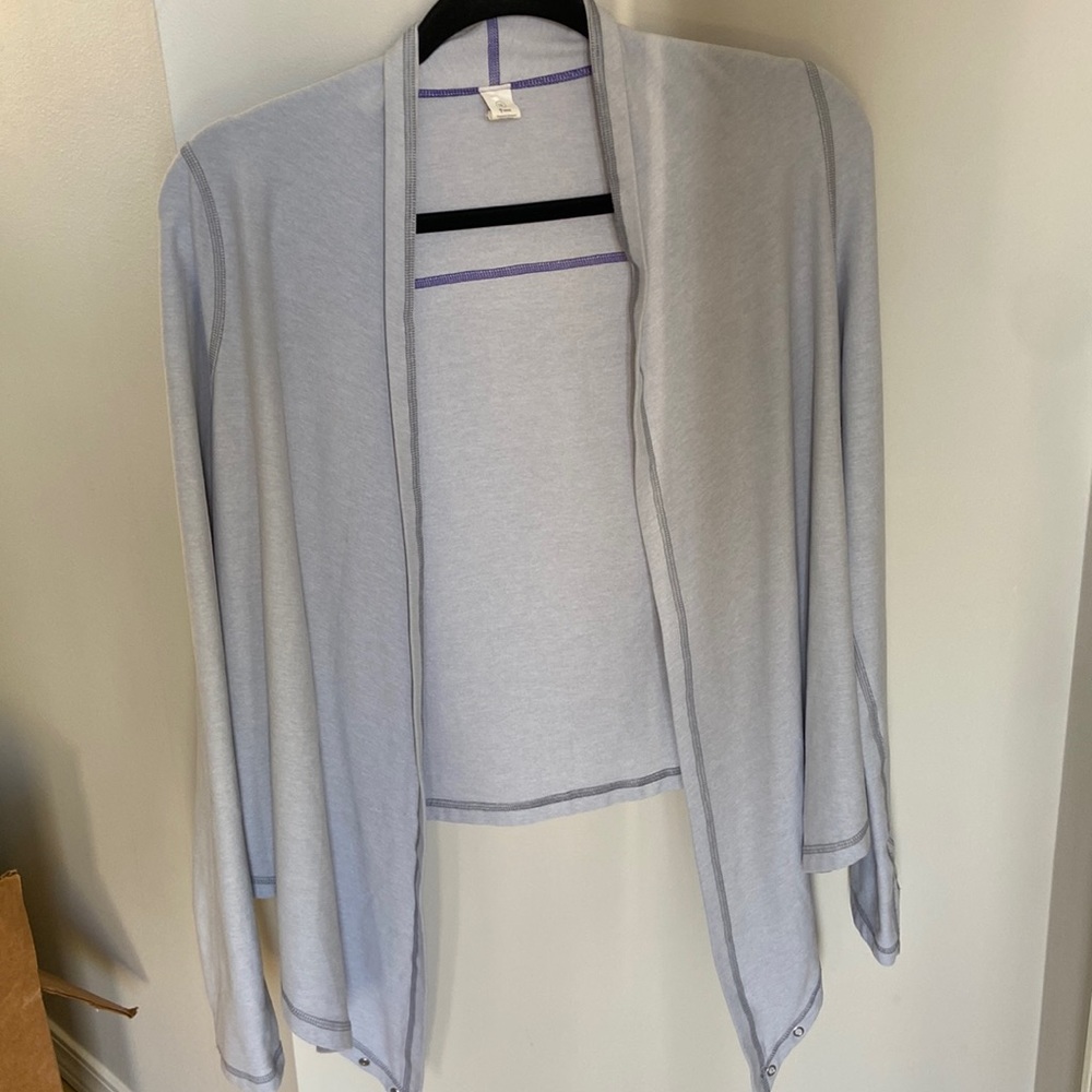 Ivivva Fours a Charm wrap long sleeve wrap shirt size 14